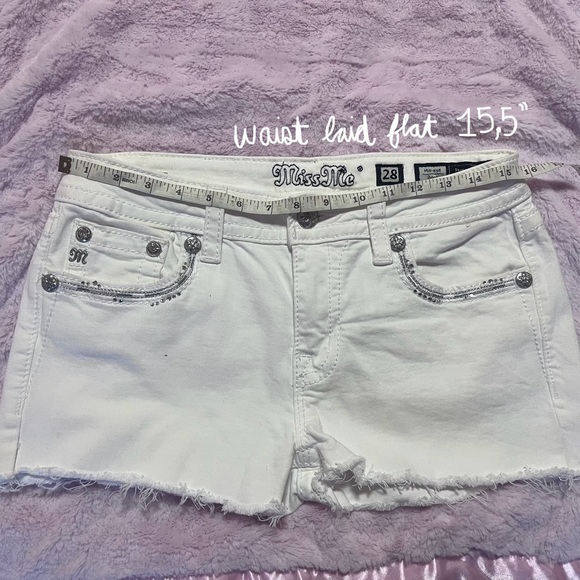 Miss me White Lowrise MiniShort W bedazzling - Picture 6 of 6